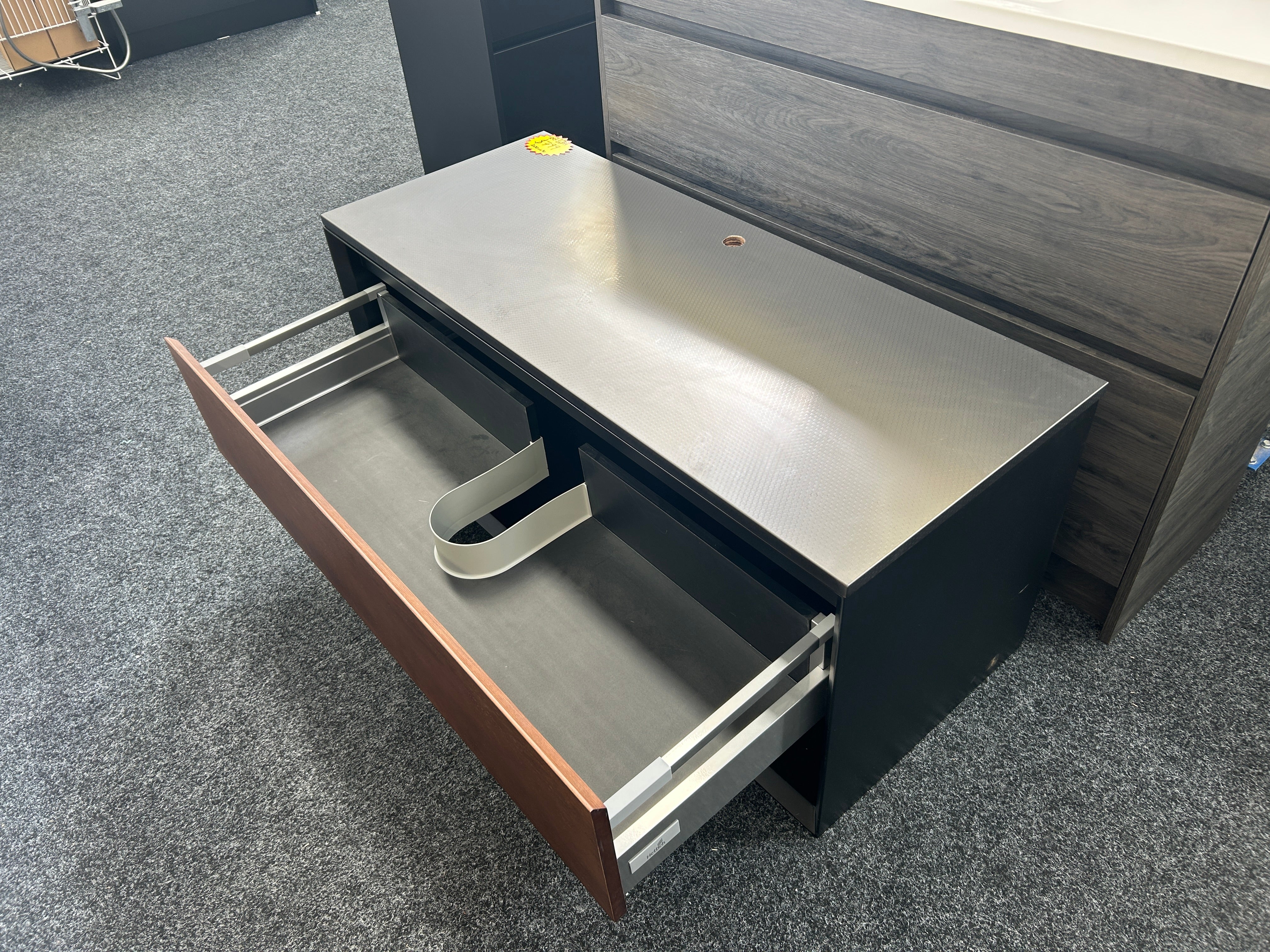 *Ex-Display* FORM 1200 Wall Hung Vanity – Single Bowl, 1 Drawer