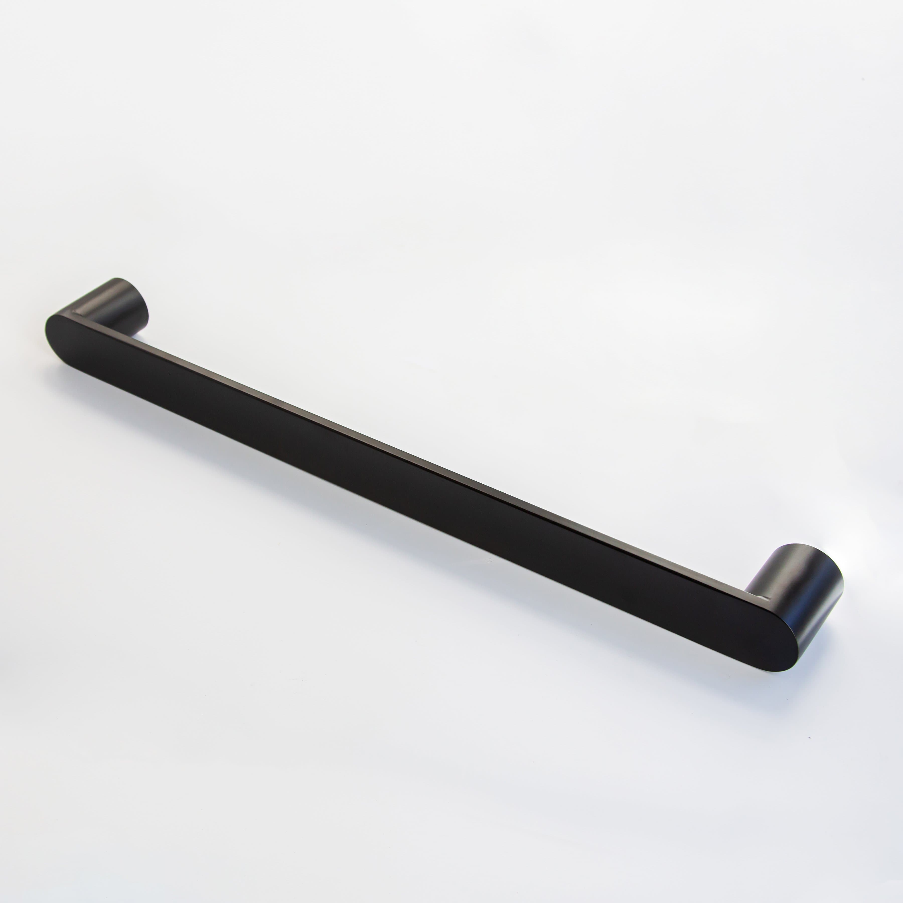 code-lamone-round-heated-towel-singlebars-650-matte-black