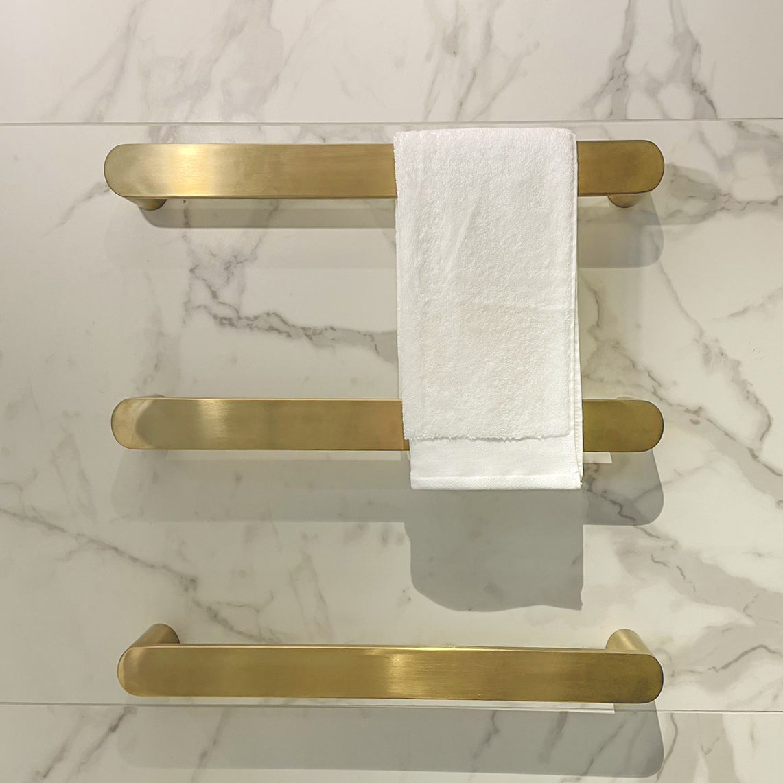 code-lamone-round-heated-single-bars-500-brushed-brass