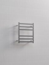 SQUARE HEATED TOWEL LADDER 600X500