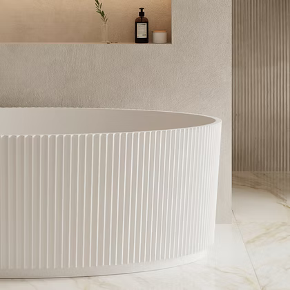 WILLOW 1500 ROUND FREESTANDING BATH - GLOSS WHITE